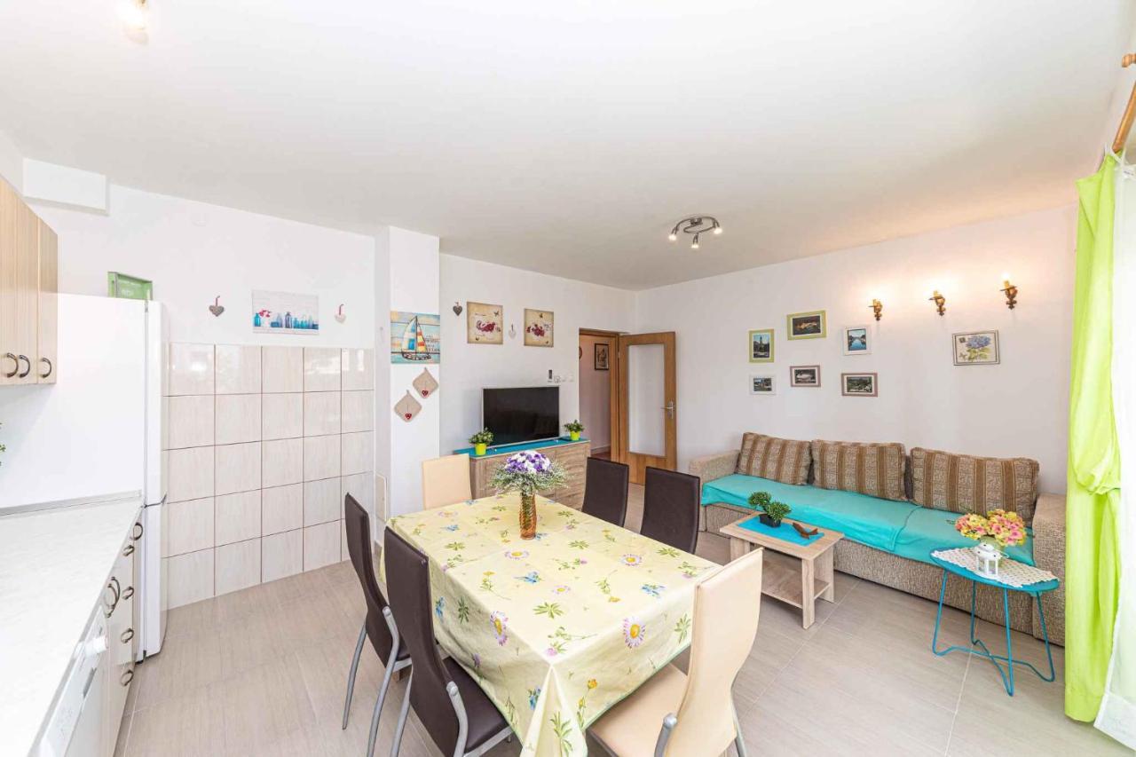 Apartment In Trogir 7406 Eksteriør bilde